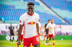 九游娱乐竞技-RB莱比锡主帅施密特赛后批评球队表现，怒斥球员态度的简单介绍