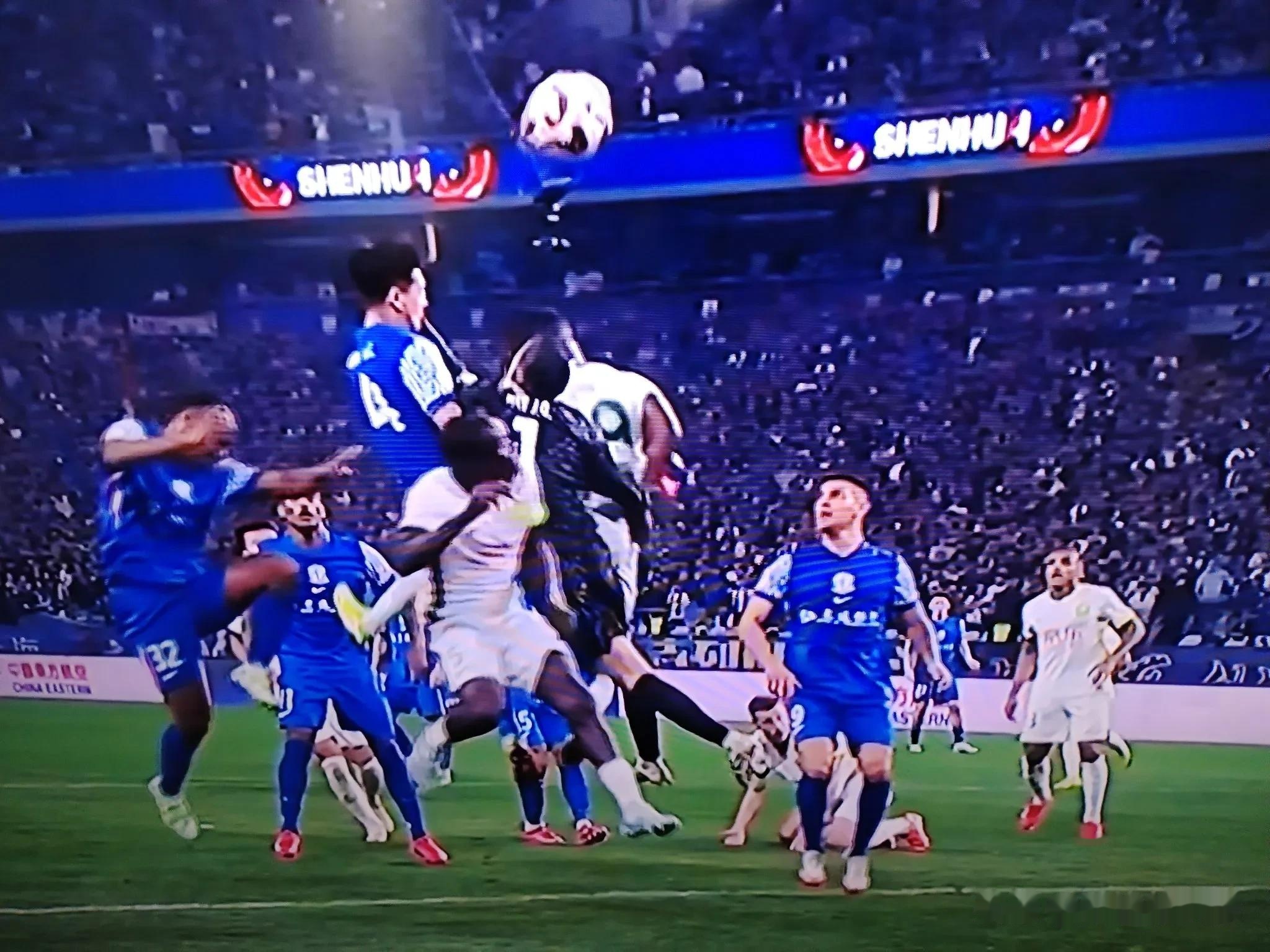 主场作战受阻，球队客场迎接挑战