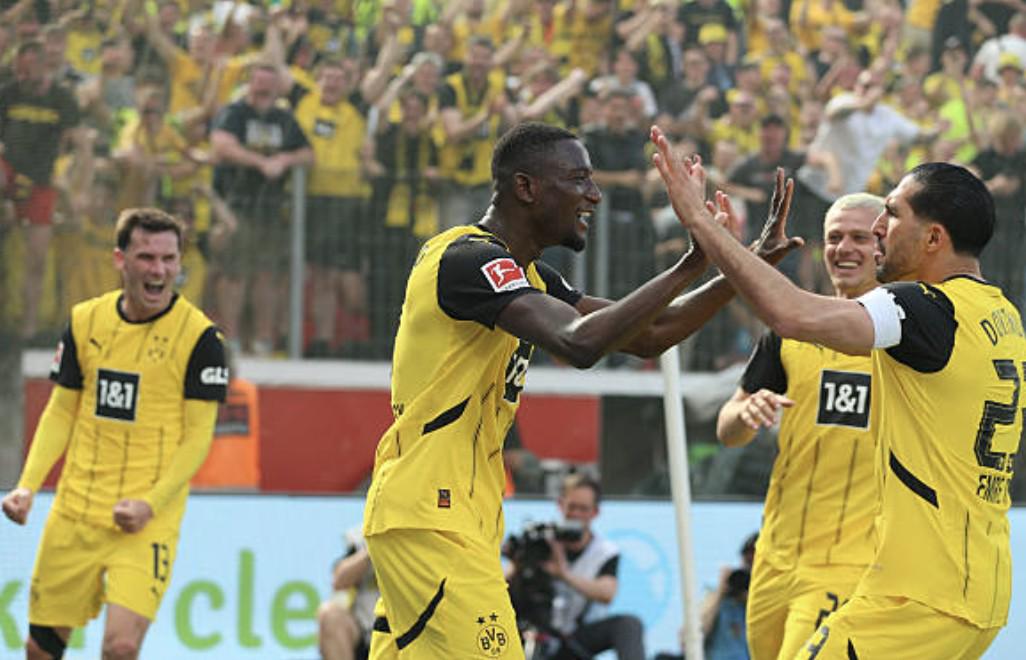 沃尔夫斯堡险胜多特蒙德，击败强敌