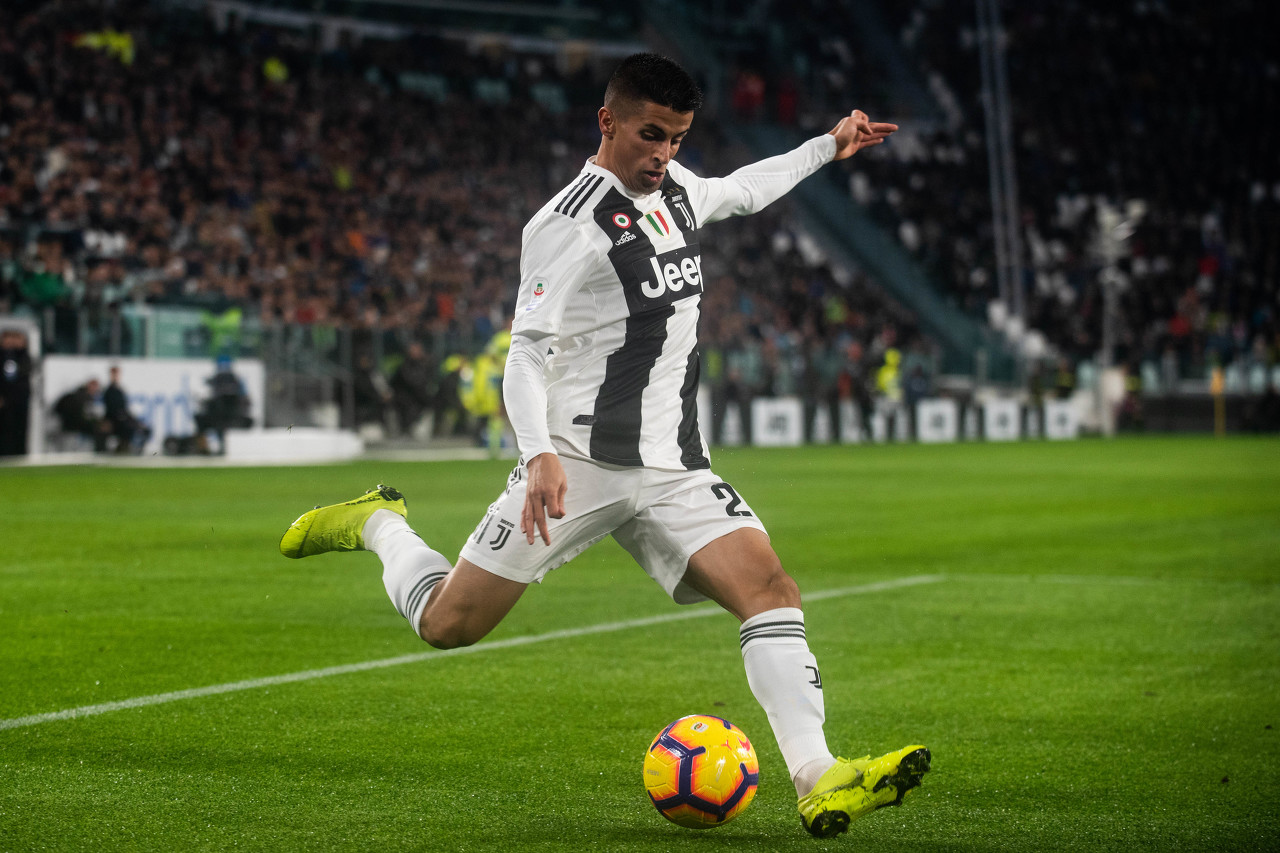 尤文图斯中场坎塞洛因伤缺席数场比赛的简单介绍