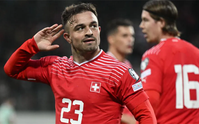 包含瑞士客场取胜，晋级欧洲杯16强！的词条