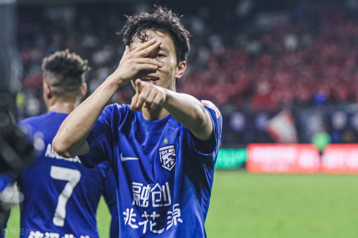 包含超级杯大战点球鏖战：最终胜负悬念终结的词条