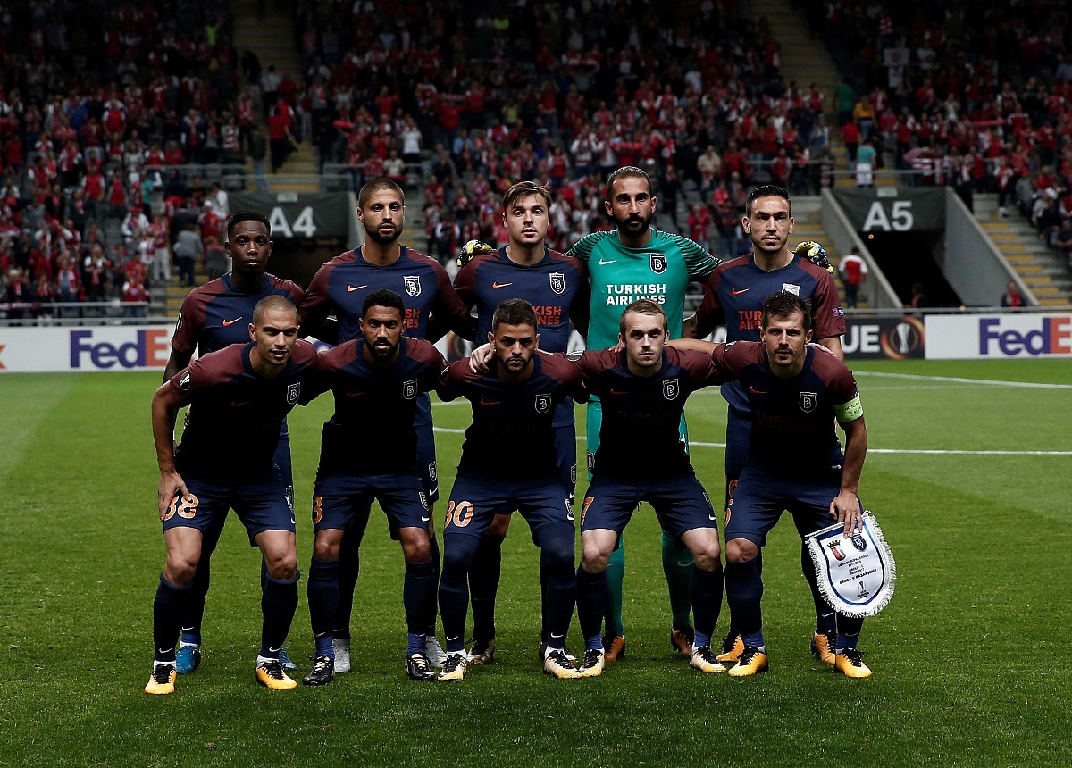 里尔主场大胜，稳固前四位置