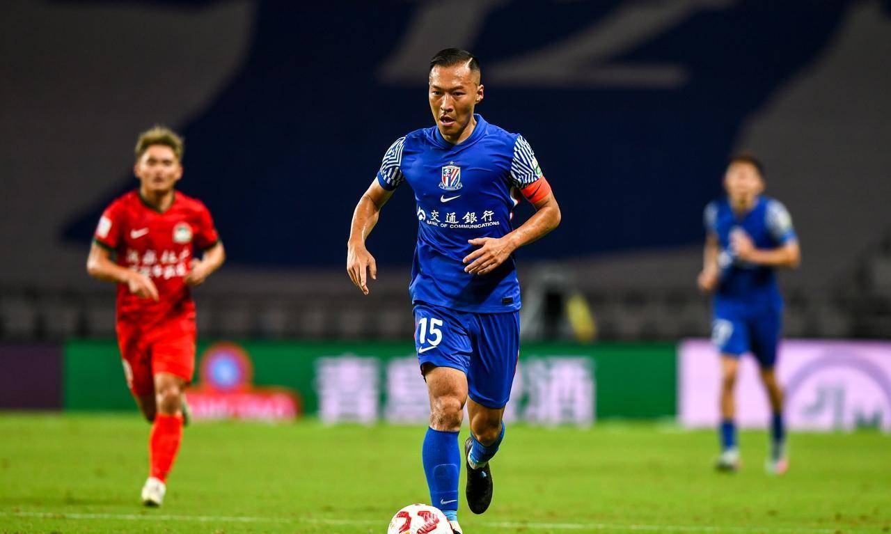 包含河南建业中场核心受伤，对球队实力造成冲击的词条