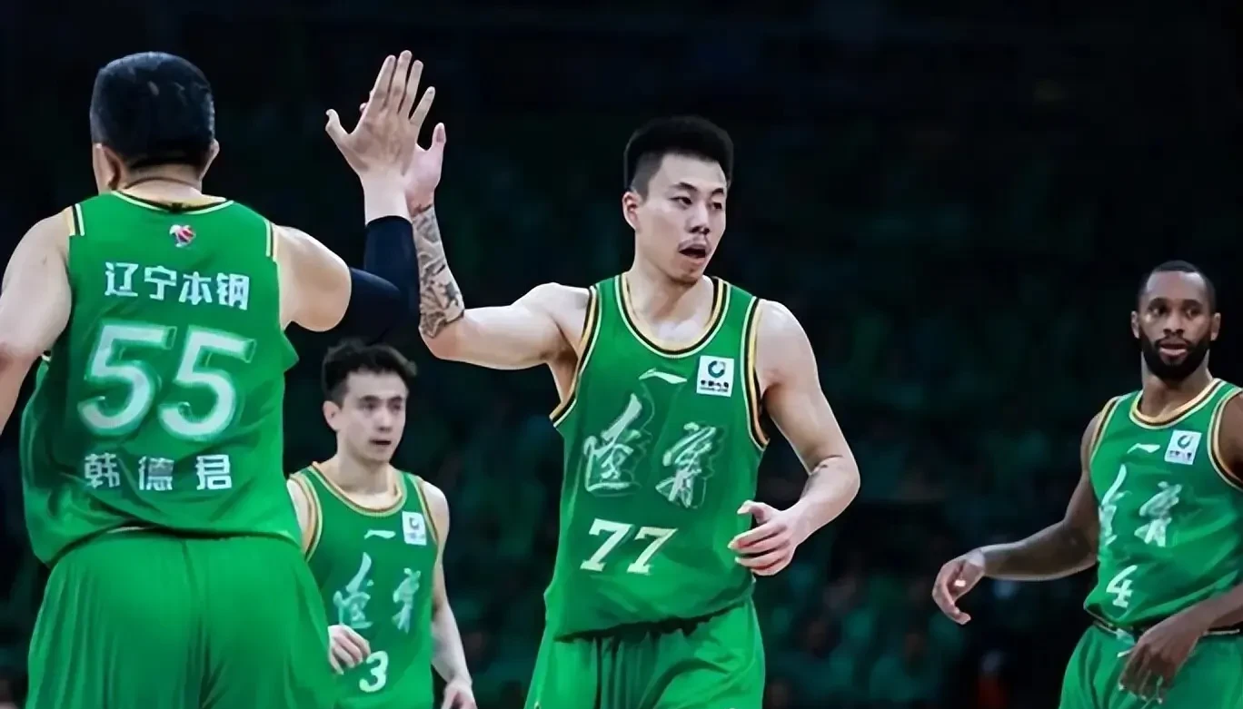 包含冠军展示：辽宁战队力挫强敌夺魁的词条