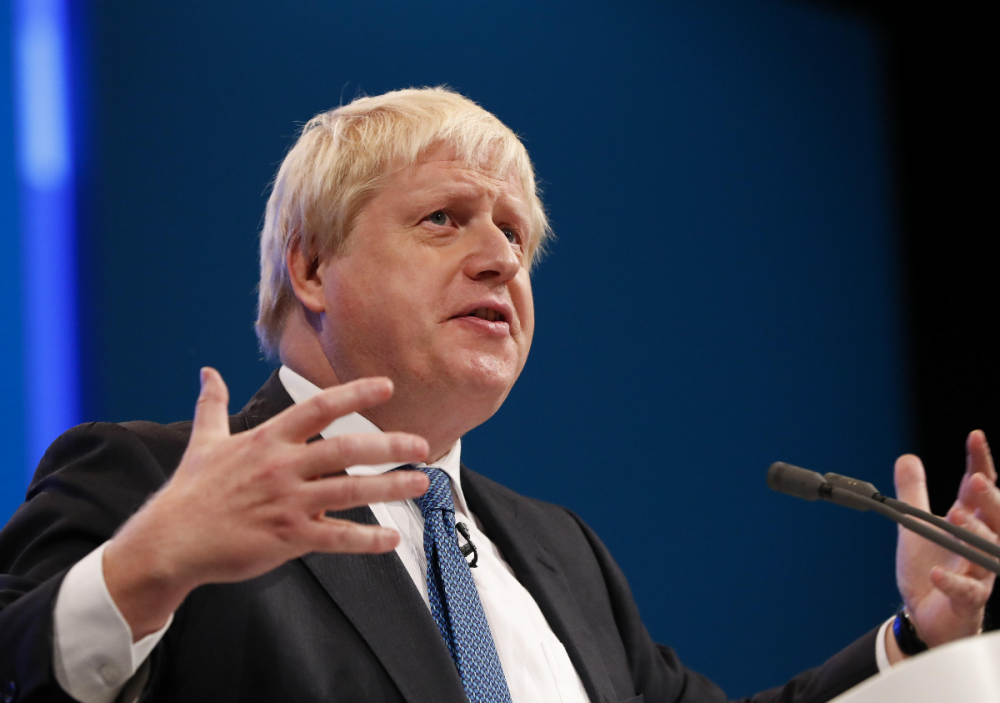 北爱尔兰队员团结一致，共同迎击挑战