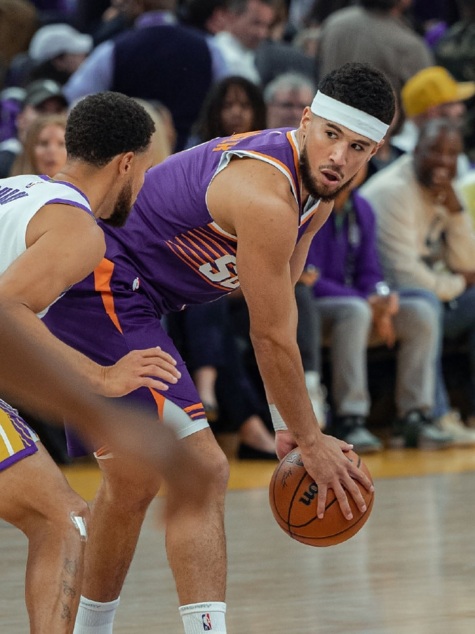 包含太阳队后卫成NBA赛季热门话题，状态持续飙升的词条