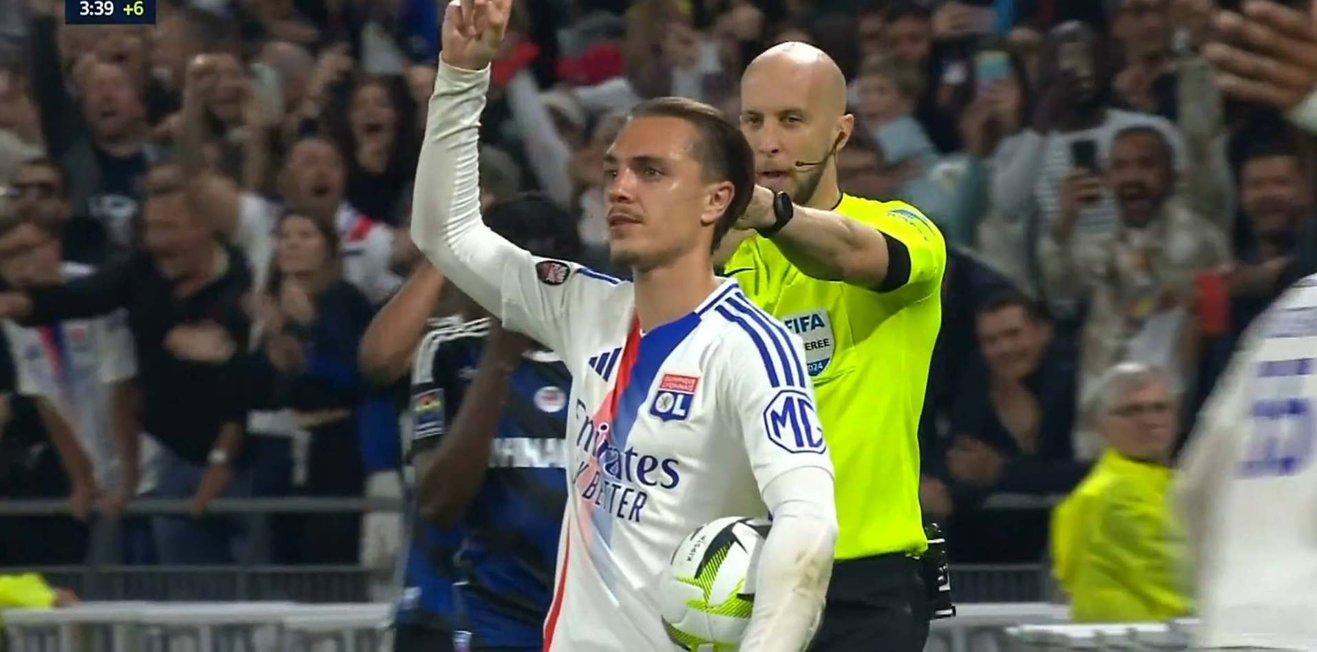 法甲比赛实况：斯特拉斯堡客场击败里昂的简单介绍