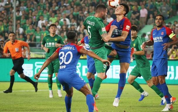 国安主场大胜重庆，继续无懈怠领跑！