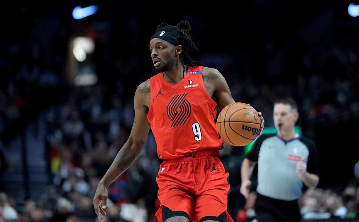 开拓者前锋空接暴扣，为球队彻底扭转局势的简单介绍