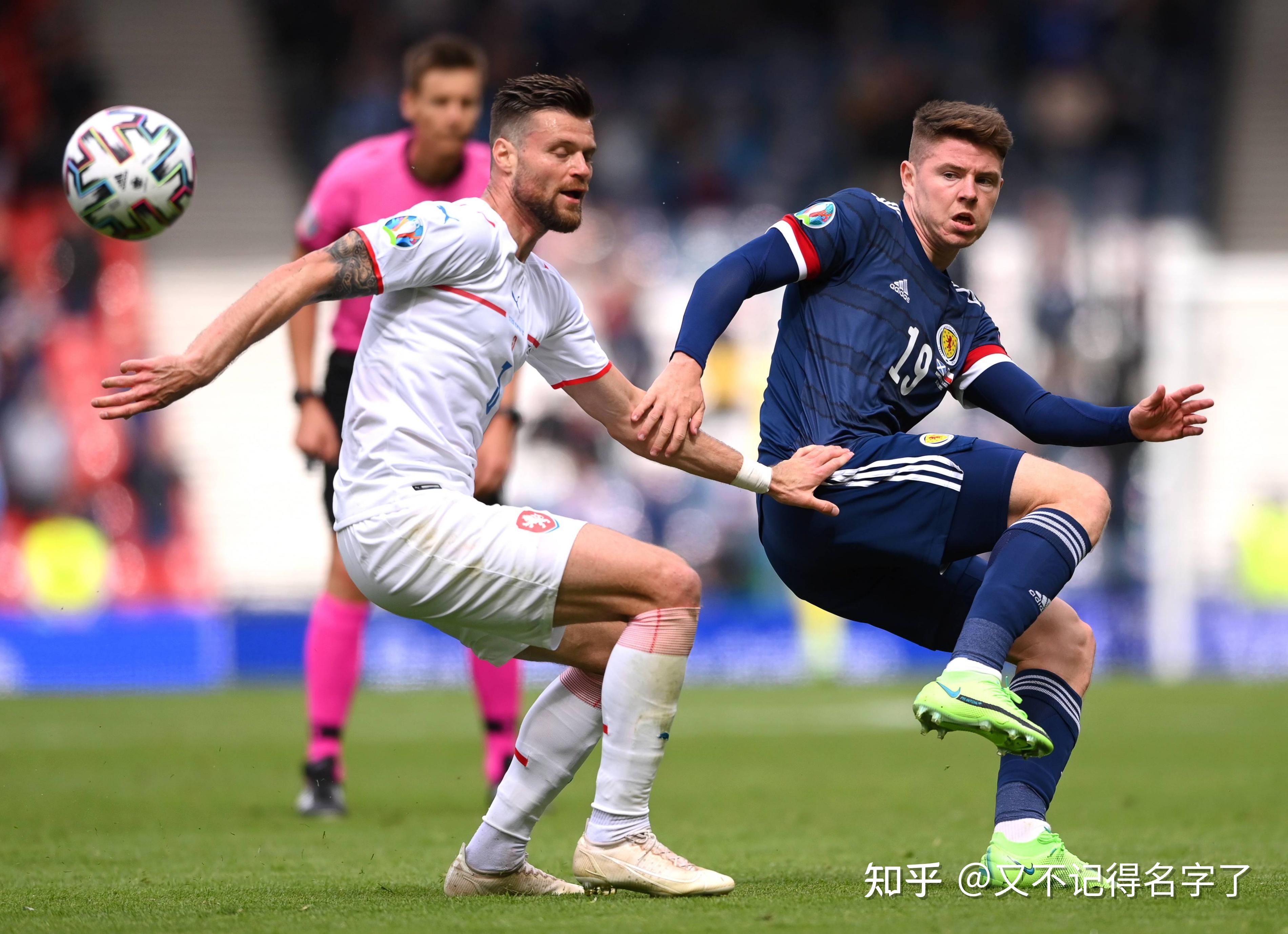 挪威队逆袭英格兰队，取得胜利