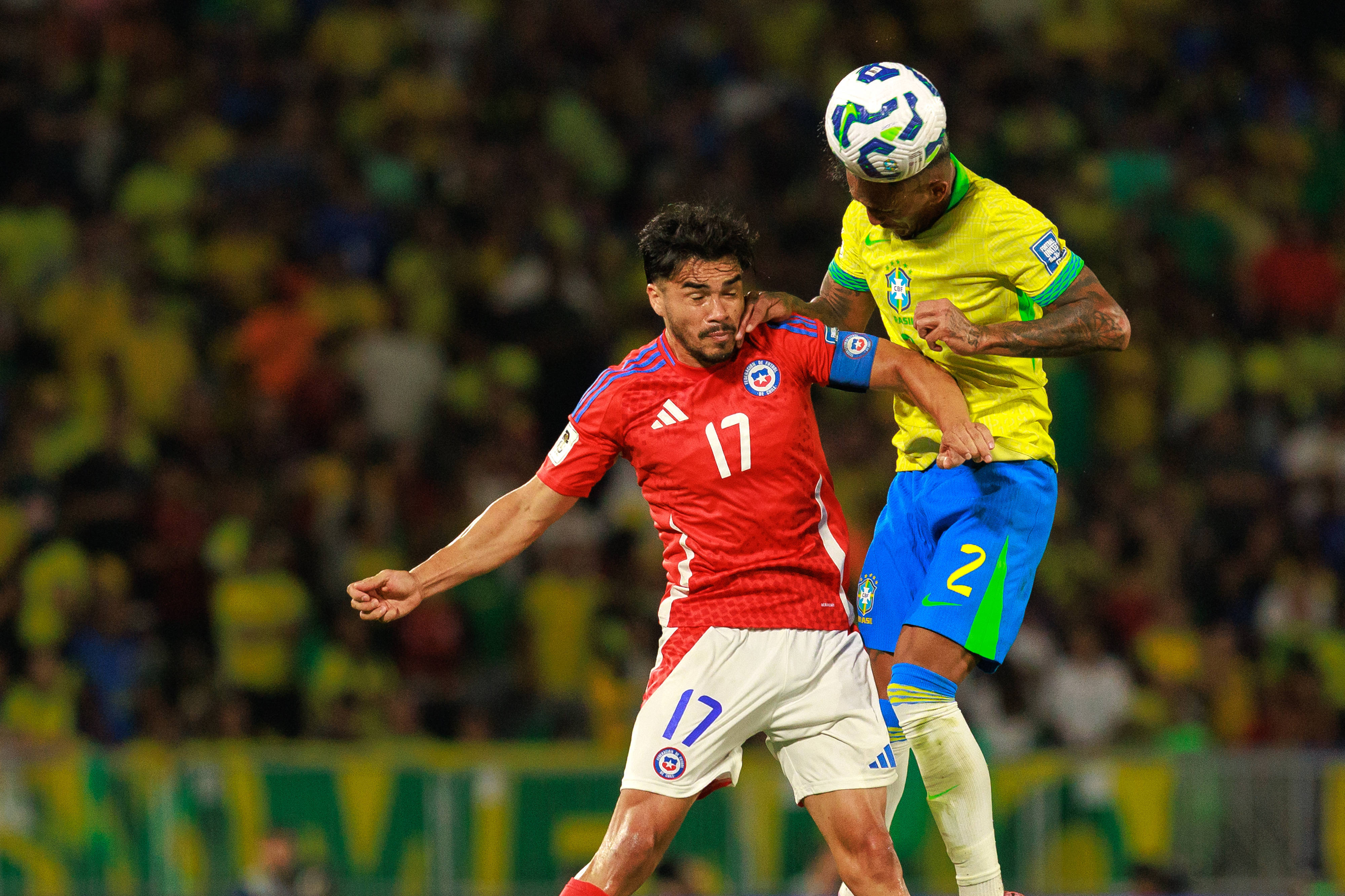 南美球队联手努力，赢取荣誉报国